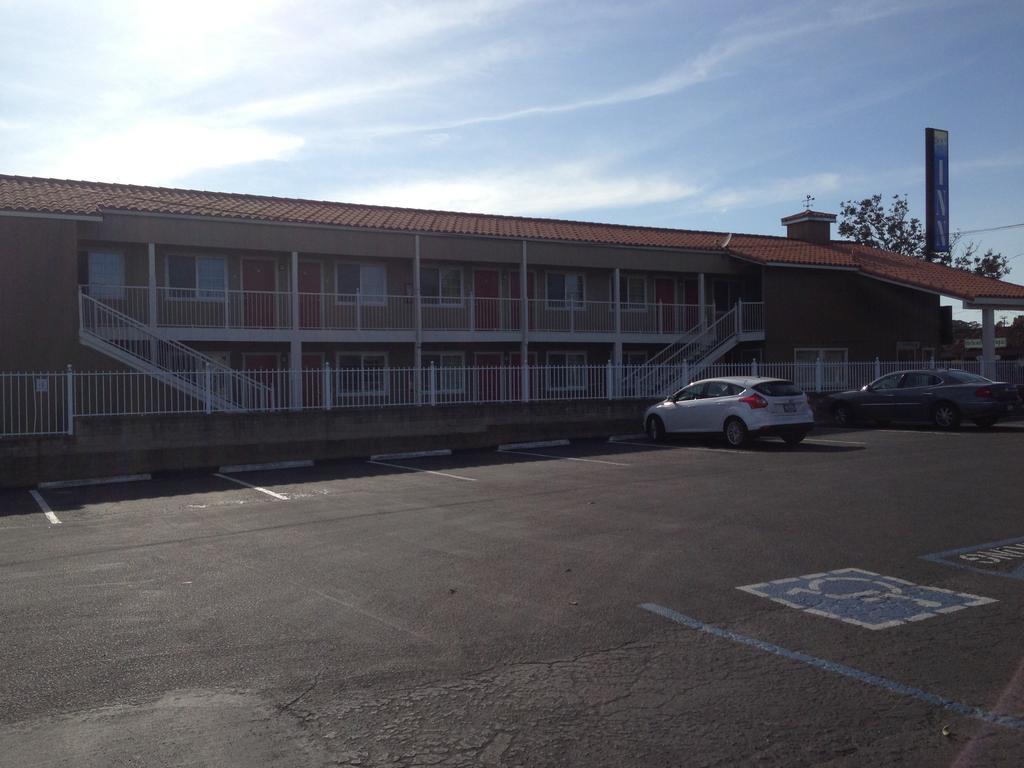 Beachway Inn Arroyo Grande Esterno foto