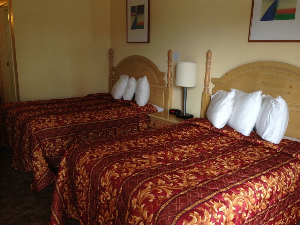 Beachway Inn Arroyo Grande Esterno foto