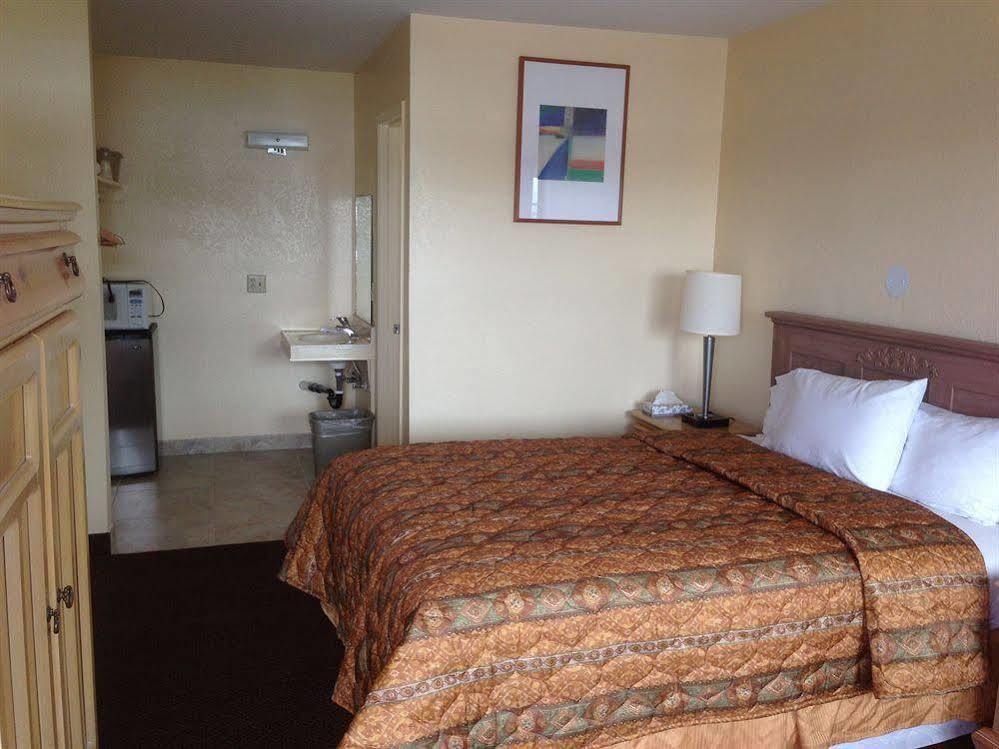 Beachway Inn Arroyo Grande Esterno foto